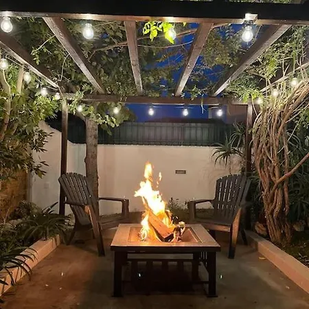 Cafofos Da Zeta, Cozy Pool House شاليه *